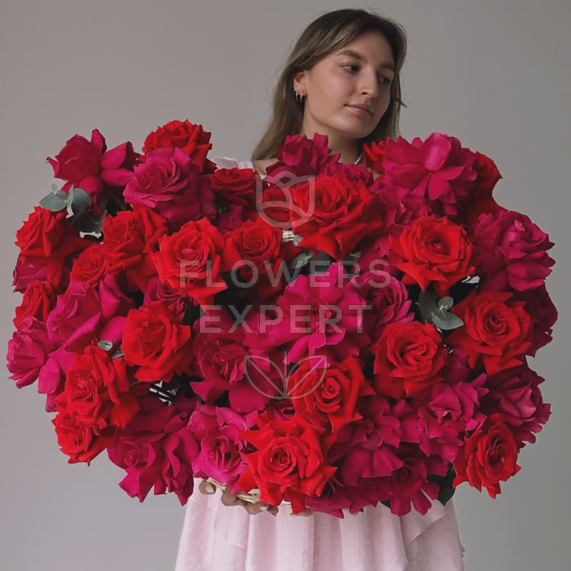 Корзина из 51 французской розы "NINA & PINK FLOYD"