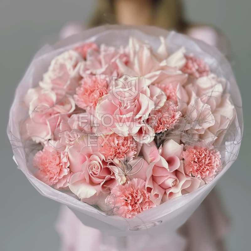 Букет из французских роз с диантусами "BABY LOVE"