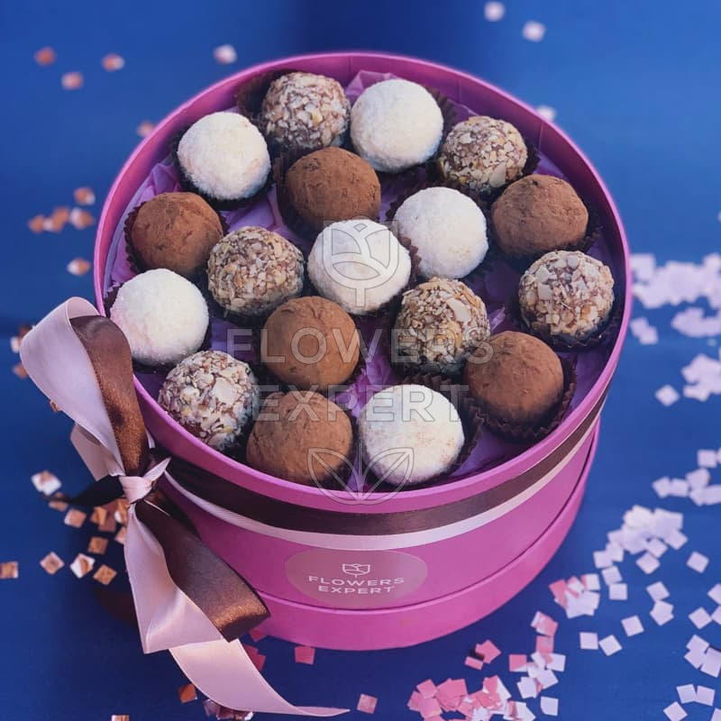 Коробочка с 18 трюфелями "TRUFFLES"