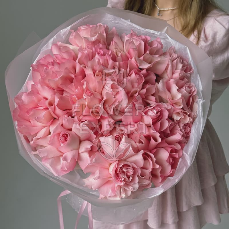 Букет из 15 французских роз "MANDALA"