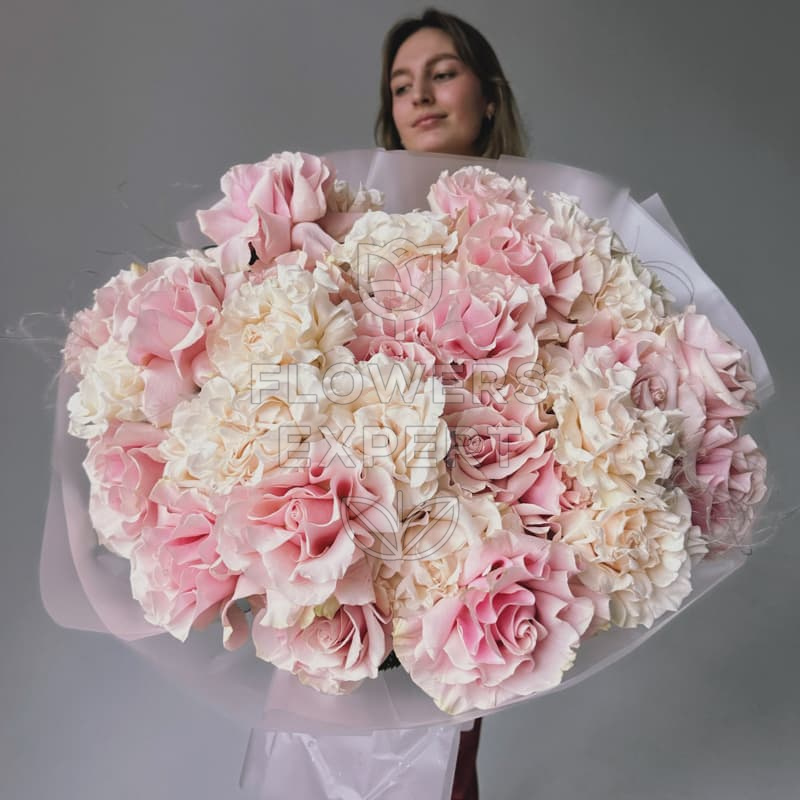 Букет из 35 французских роз "PINK MONDIAL & COTTON X-PRESSION"