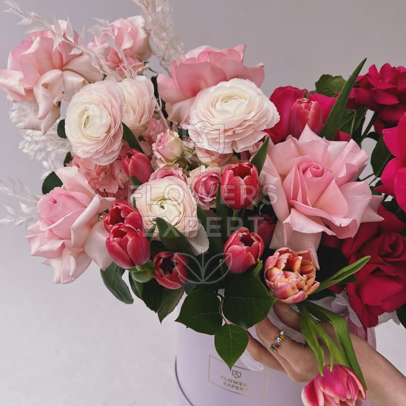 Шляпная коробка "SPRING IN PARIS"