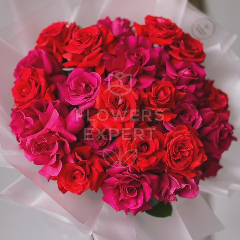 Букет из 25 французских роз "PINK FLOYD & NINA"