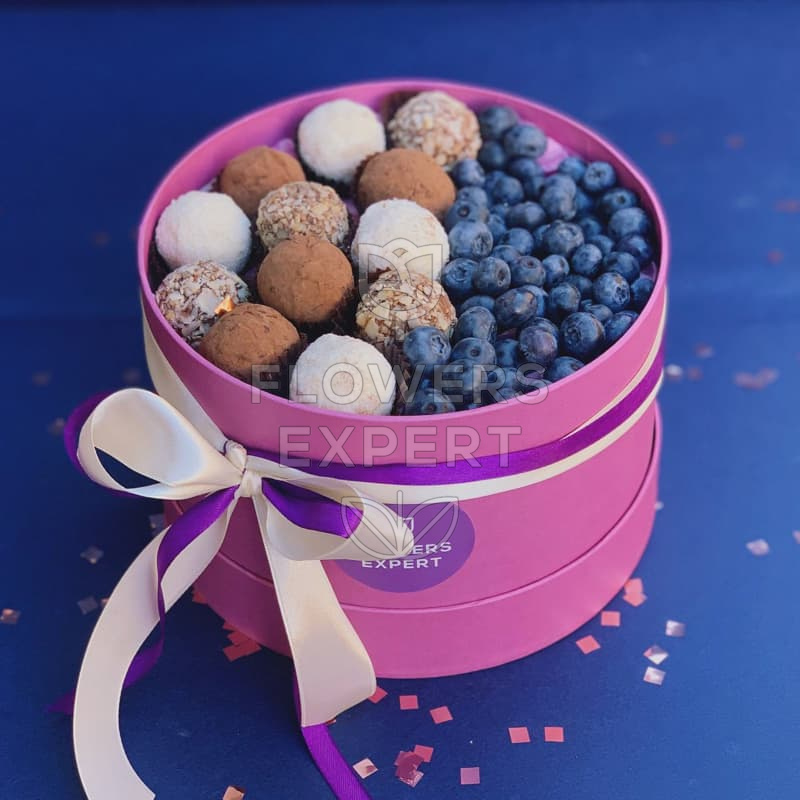 Коробочка с трюфелями и голубикой  "TRUFBERRY"