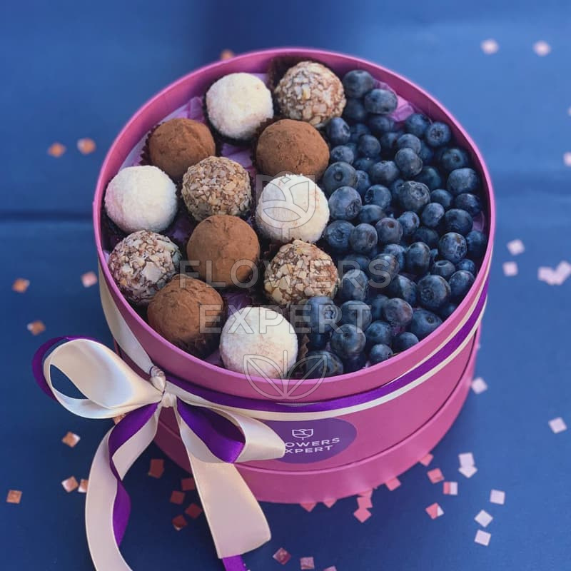 Коробочка с трюфелями и голубикой  "TRUFBERRY"