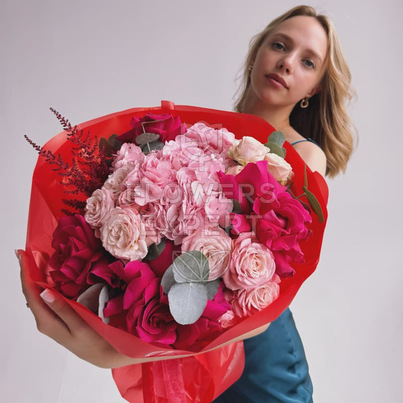 Букет с гортензией "MAGMA"