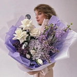 Букеты до 10 000 рублей