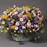Корзины с альстромерией